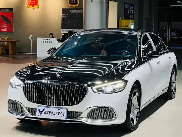 Фотография автомобиля — Mercedes-Benz S-Class