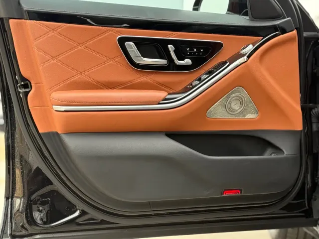 Mercedes-Benz Maybach S-Class — Фото автомобиля 11