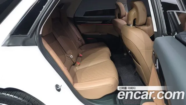 Hyundai Grandeur GN7 — Фото автомобиля 18
