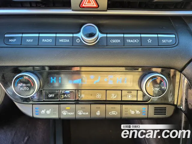 Hyundai Avante CN7 — Фото автомобиля 16