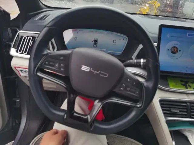 BYD Song PLUS — Фото автомобиля 15
