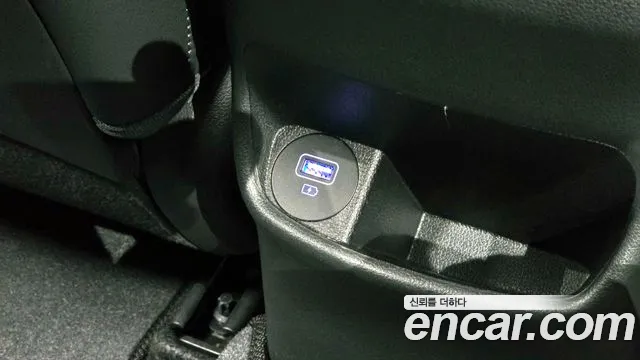 Hyundai Kona Новый Kona Бензин 2.0 2WD — Фото автомобиля 27