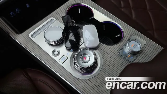Genesis GV80 — Фото автомобиля 12
