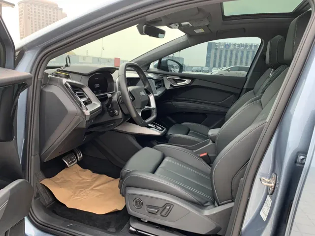 Audi Q4 e-tron — Фото автомобиля 8