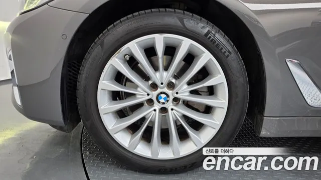BMW 5-Series 5 серия (G30) 523d Luxury — Фото автомобиля 5
