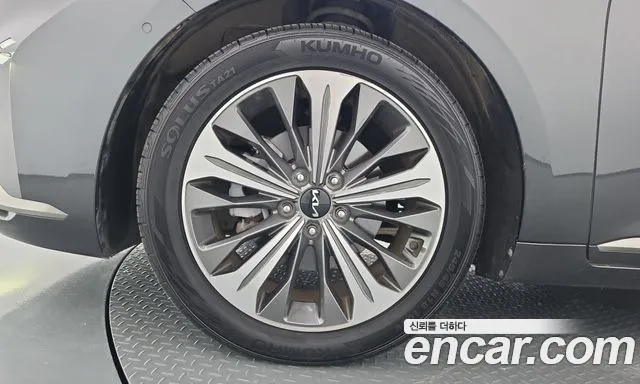 Kia K8 Hybrid — Фото автомобиля 5