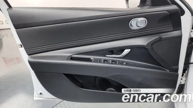 Hyundai Avante CN7 — Фото автомобиля 13