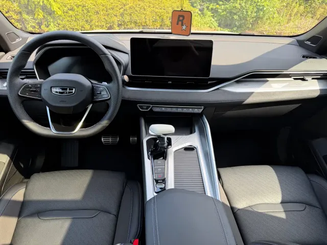 Geely Xingrui — Фото автомобиля 11