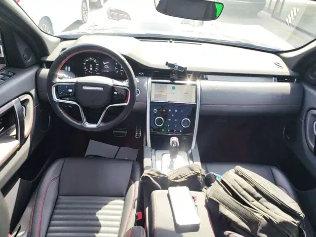 Land Rover Discovery Sport — Фото автомобиля 9