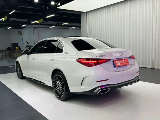 Mercedes-Benz C-Class — Фото автомобиля 12