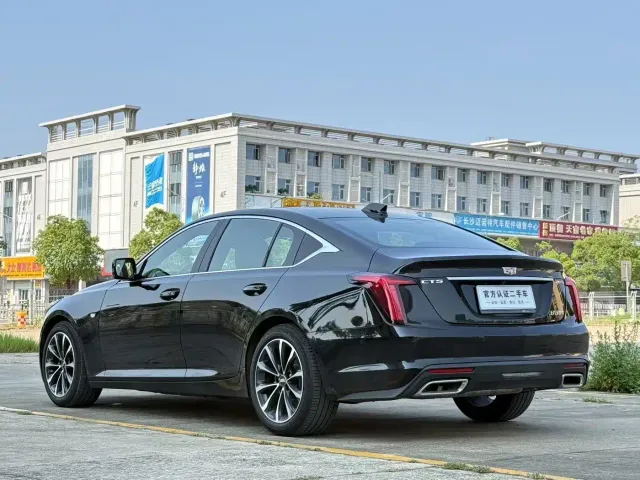 Cadillac CT5 — Фото автомобиля 6