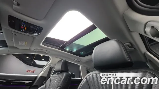Hyundai Grandeur GN7 — Фото автомобиля 12