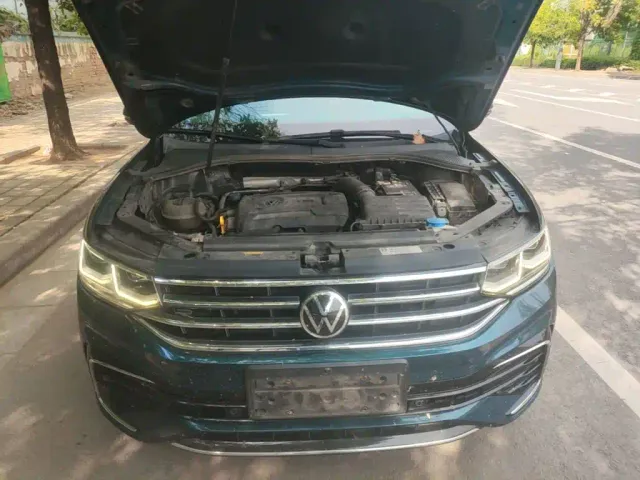 Volkswagen Tiguan L — Фото автомобиля 19