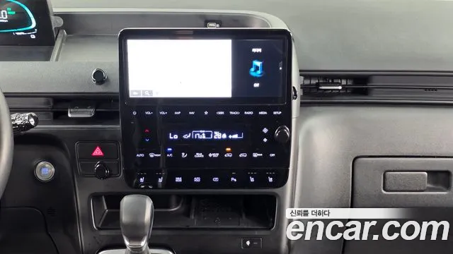 Hyundai Staria Staria — Фото автомобиля 14
