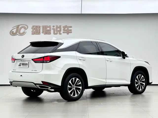 Lexus RX — Фото автомобиля 5