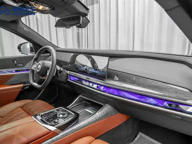 BMW 7 Series — Фото автомобиля 14
