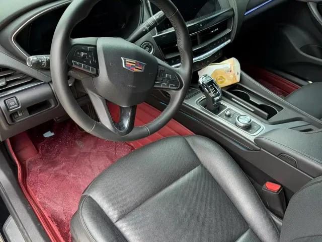 Cadillac CT5 — Фото автомобиля 4