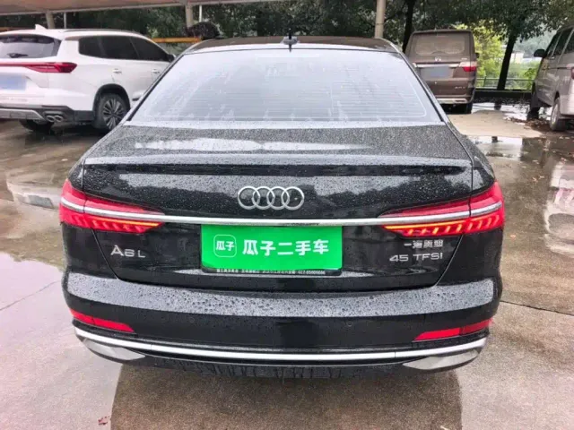 Audi A6L — Фото автомобиля 5