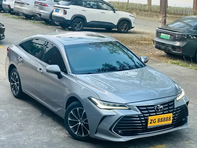 Toyota Avalon 2022 2.0L Luxury Edition — Фото автомобиля 3