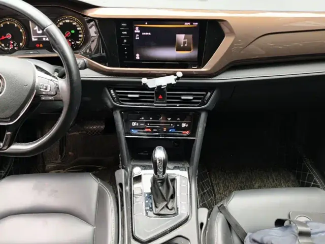 Volkswagen Tharu — Фото автомобиля 12