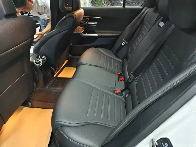 Mercedes-Benz C-Class — Фото автомобиля 5