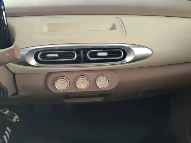 Wuling Hongguang Mini EV — Фото автомобиля 12