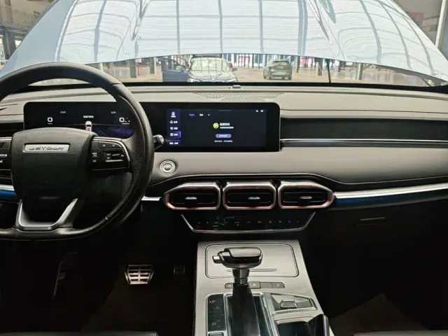 Jetour X70 Plus — Фото автомобиля 12