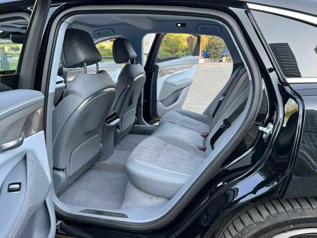 Voyah Auto VOYAH Zhuiguang 2023 4WD Flagship Edition — Фото автомобиля 6
