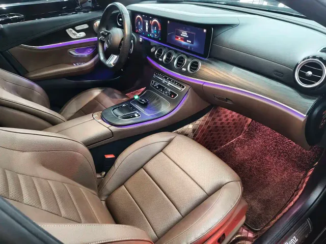 Mercedes-Benz E-Class — Фото автомобиля 21