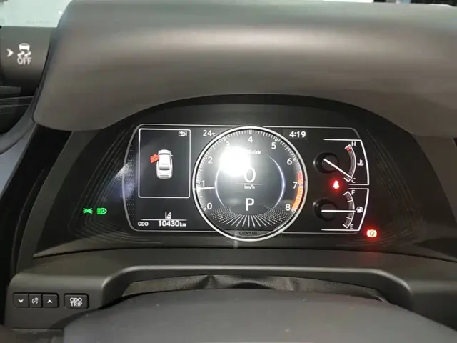 Lexus ES — Фото автомобиля 11