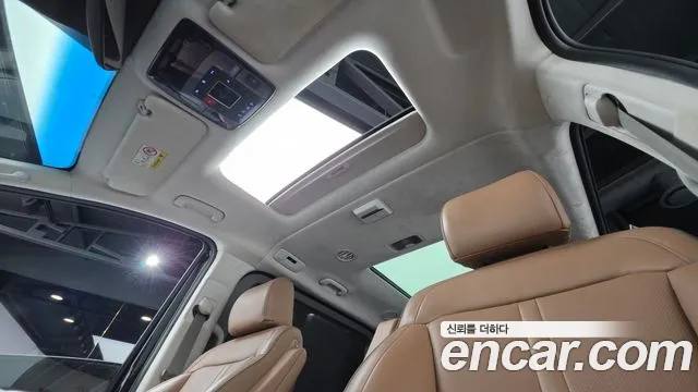 Hyundai Staria Staria 4WD Lounge 9 мест — Фото автомобиля 11