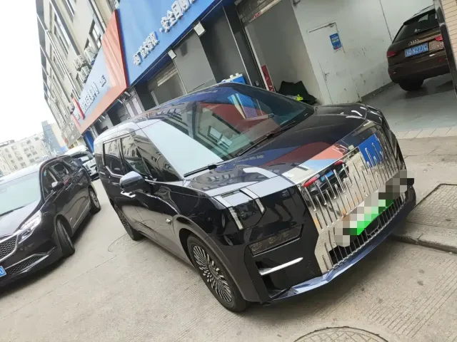 ZEEKR Zeekr 009 2022 Facelift ME Edition — Фото автомобиля 2