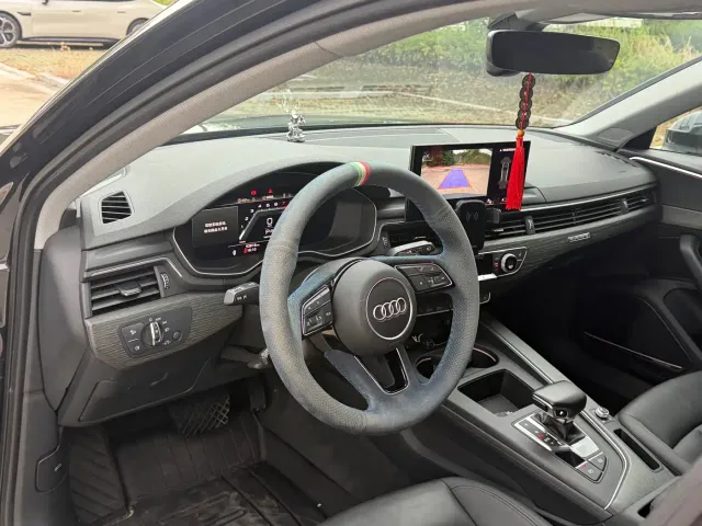 Audi A4 — Фото автомобиля 11