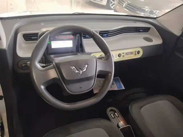 Wuling Hongguang Mini EV — Фото автомобиля 9