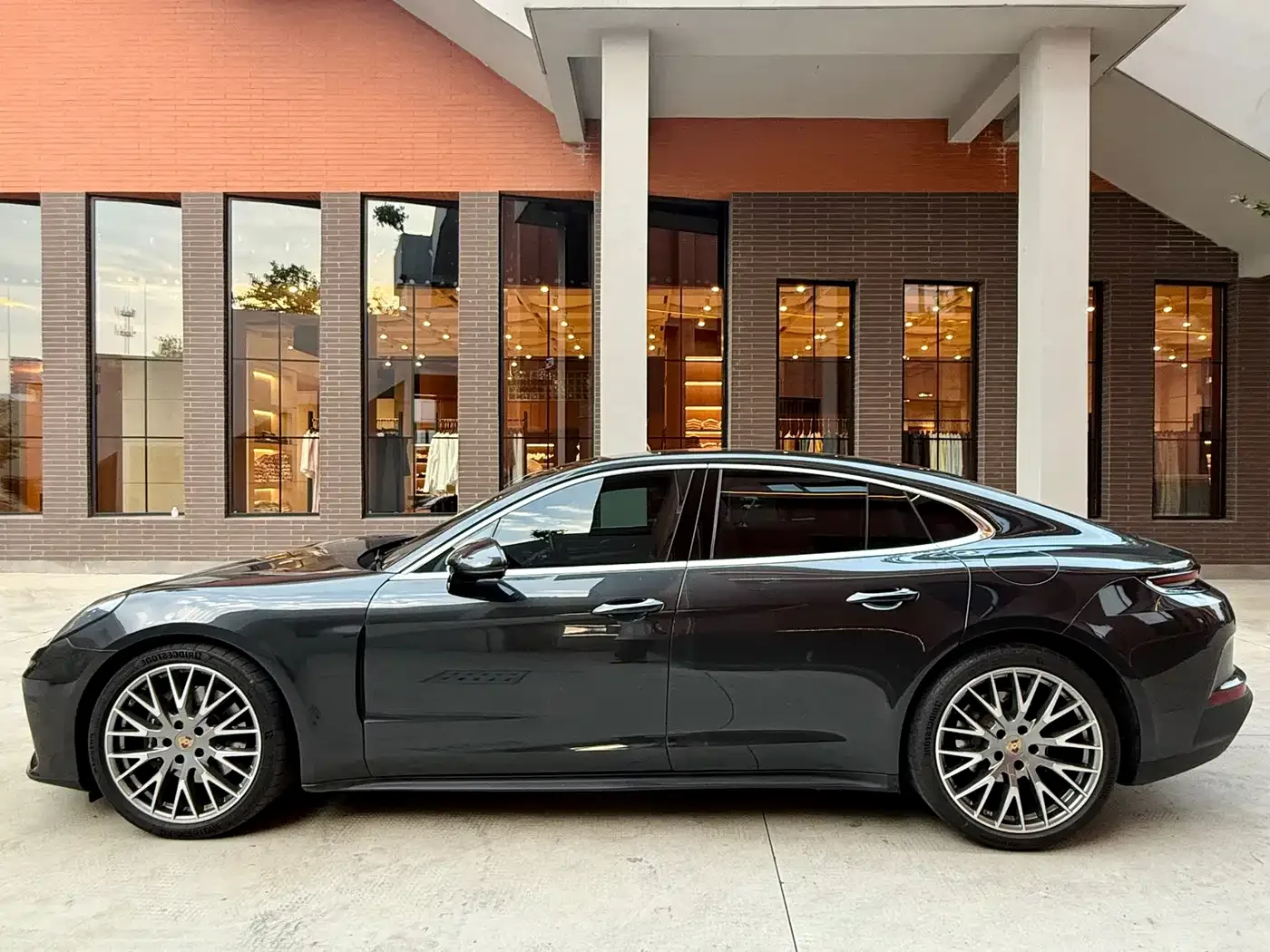 Porsche Panamera 2024 Panamera 2.9T — Фото автомобиля 7