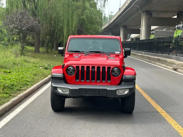 Jeep Wrangler — Фото автомобиля 2
