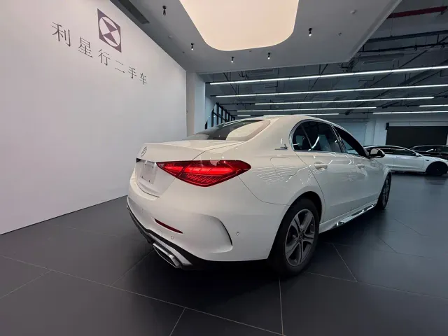 Mercedes-Benz C-Class — Фото автомобиля 6