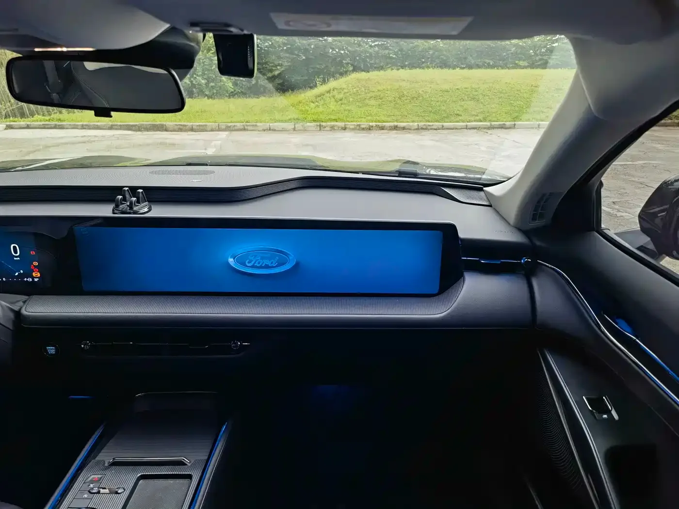 Ford Mondeo 2023 EcoBoost 245 Luxury — Фото автомобиля 20