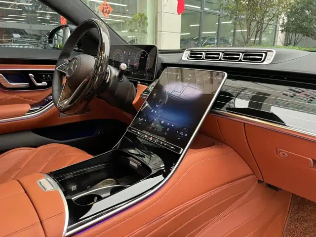Mercedes-Benz Maybach S-Class — Фото автомобиля 25