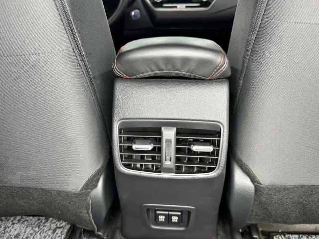 Toyota Corolla — Фото автомобиля 24