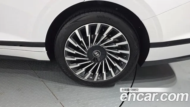 Hyundai Grandeur GN7 — Фото автомобиля 5