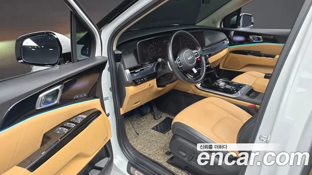 Kia Carnival Generation 4 — Фото автомобиля 15