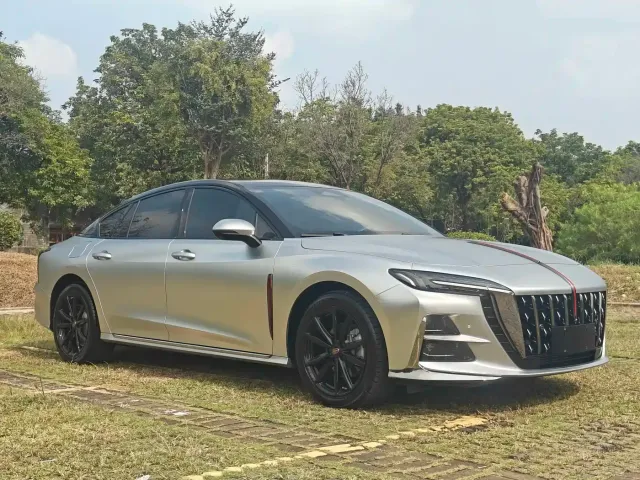 Hongqi H6 — Фото автомобиля 3