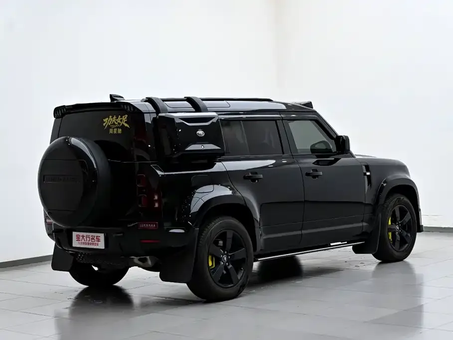 Land Rover Land Rover Defender 2024 110 3.0T P400 X-DYNAMIC HSE — Фото автомобиля 7