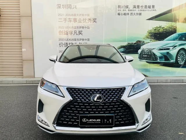 Lexus RX — Фото автомобиля 2