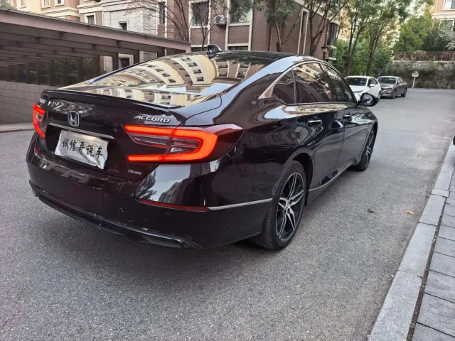Honda Accord — Фото автомобиля 7