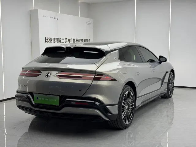 Denza Z9GT — Фото автомобиля 3