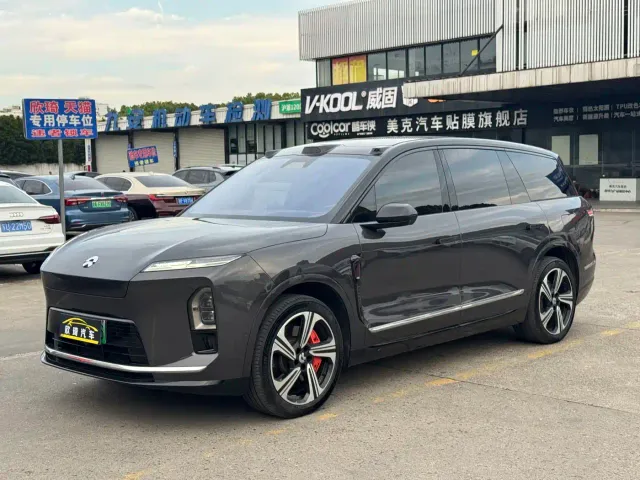 Фотография автомобиля — Nio ES8