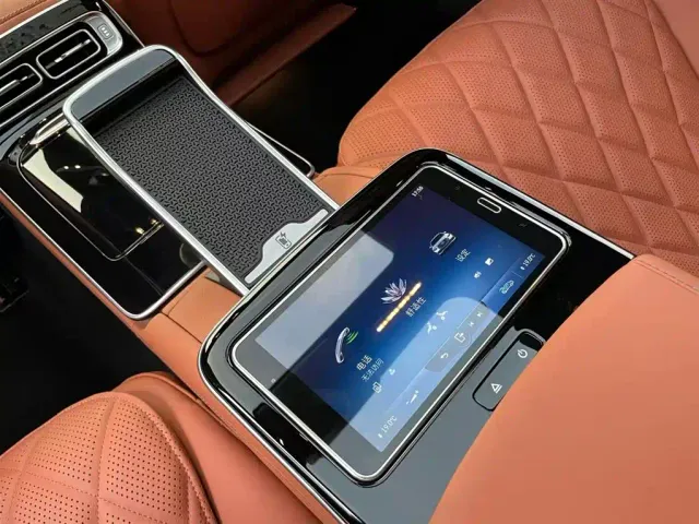 Mercedes-Benz S-Class — Фото автомобиля 15