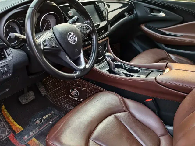 Buick Envision Plus — Фото автомобиля 11